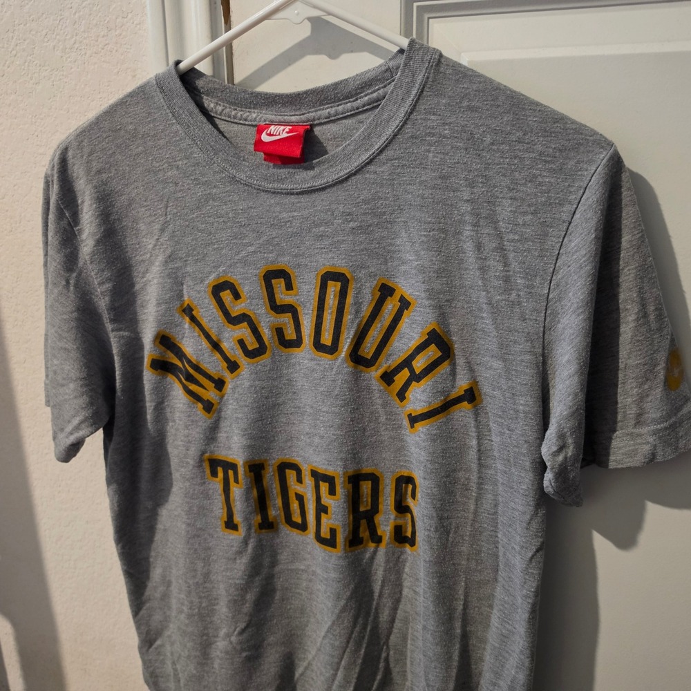 Nike Missouri Tigers Mens Medium Gray Heathered Short Sleeve T-Shirt NCAA Mizzou